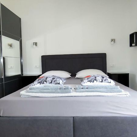 Lux Dalmatia I & R Hotel Makarska Exterior photo
