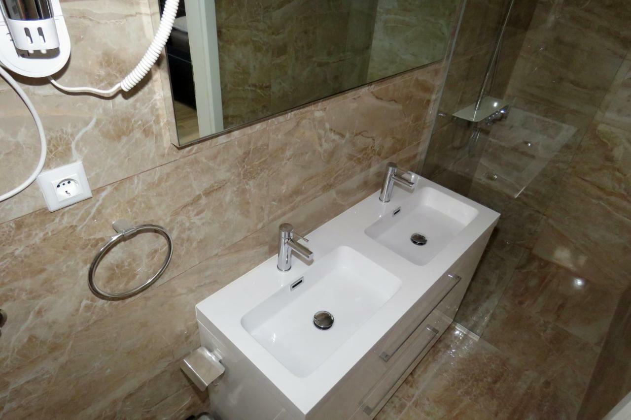 Lux Dalmatia I & R Hotel Makarska Exterior photo