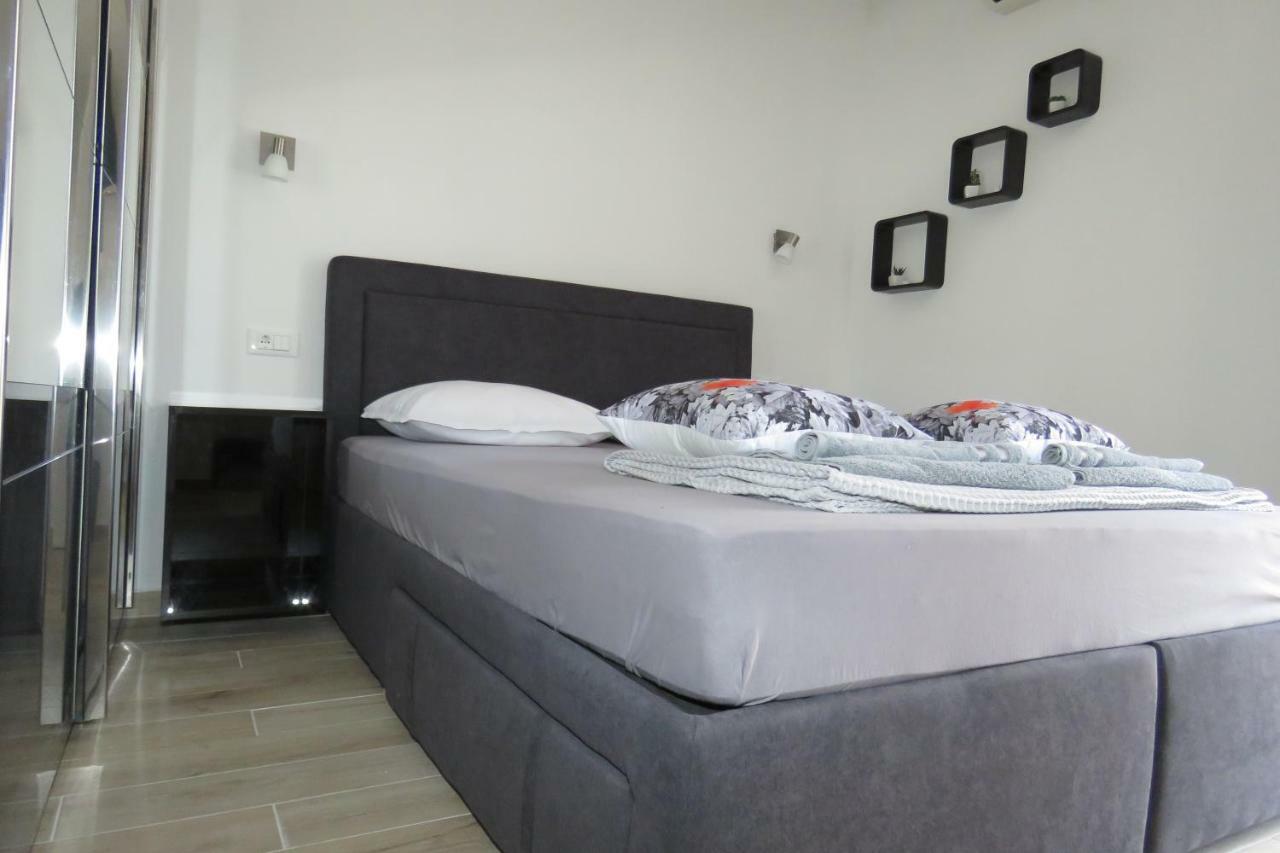Lux Dalmatia I & R Hotel Makarska Exterior photo