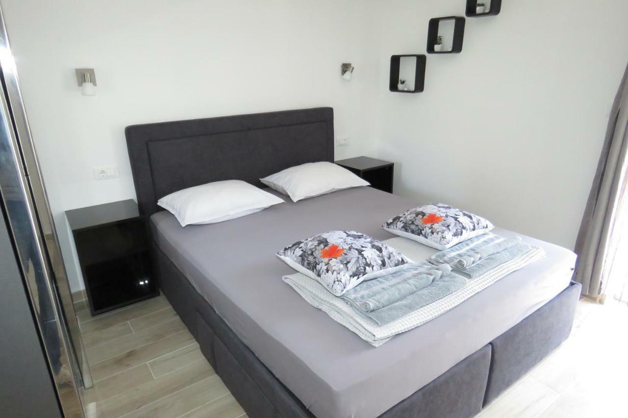 Lux Dalmatia I & R Hotel Makarska Exterior photo